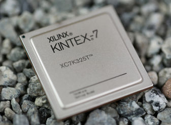 XC7K325T-3FFV900E